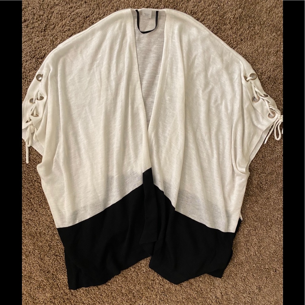 Black & White flowy summer cardigan